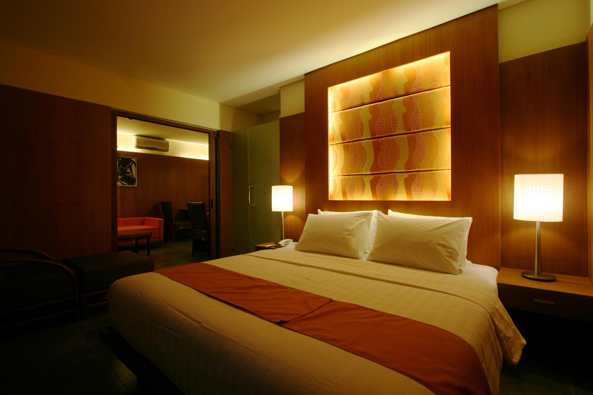 Crown Regency Beach Resort Manoc-Manoc Exterior foto