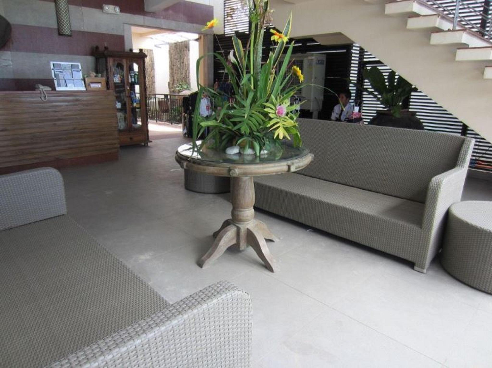 Crown Regency Beach Resort Manoc-Manoc Exterior foto
