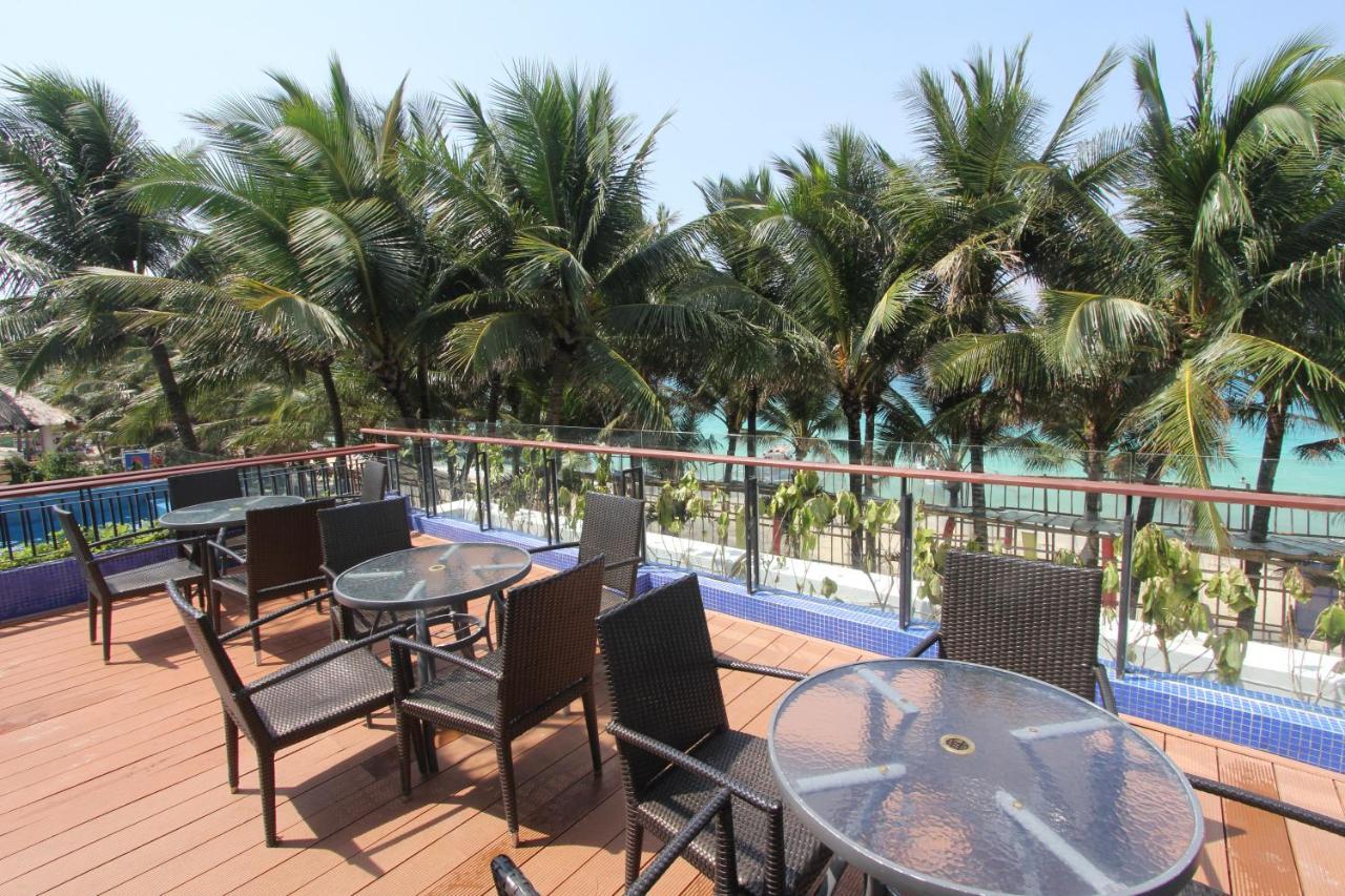 Crown Regency Beach Resort Manoc-Manoc Exterior foto